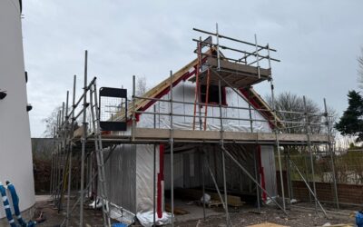 Detached Garage with Room in the Roof